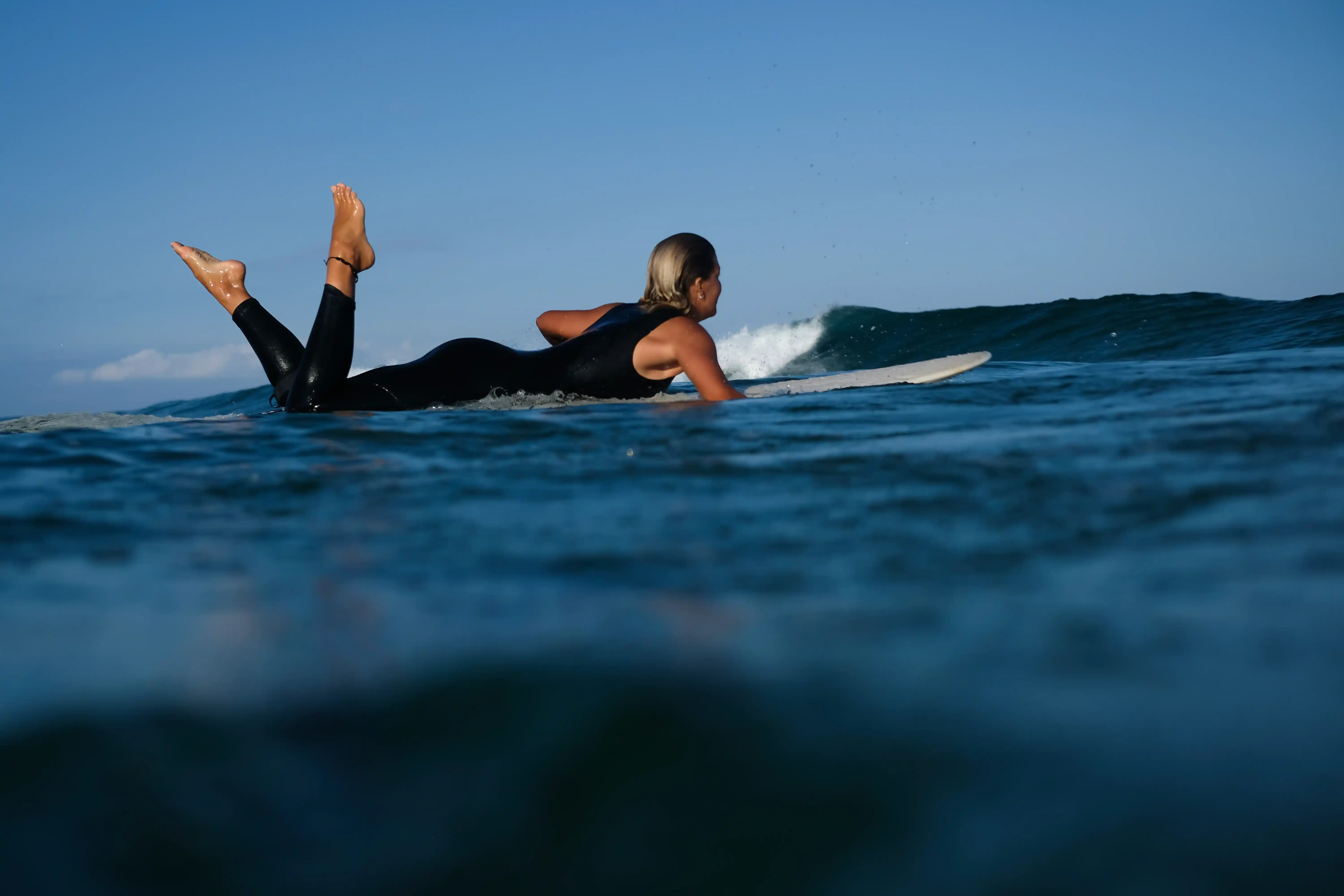 تجربة ركوب الأمواج فلايفنترا